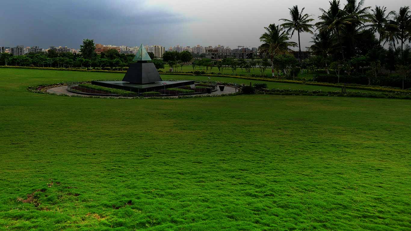 10 Things You May Not Know About Amanora Park Town